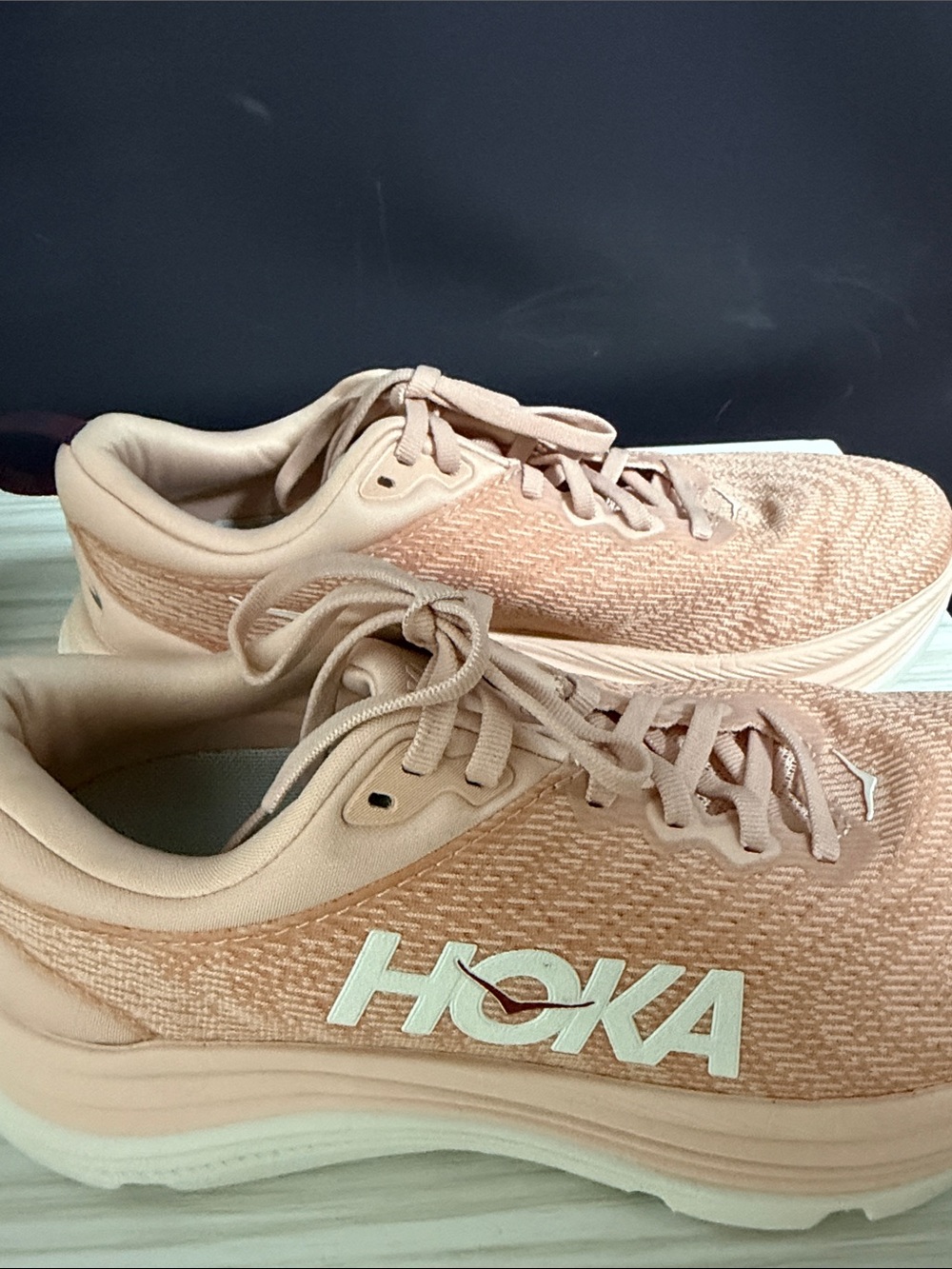 Hoka Women's Peach Knit Platform Running Sneakers!! LIKE NEW!!! - Picture 2 of 6